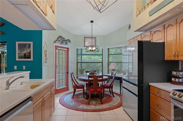 11 Tupelo Court, Homosassa, FL 34446