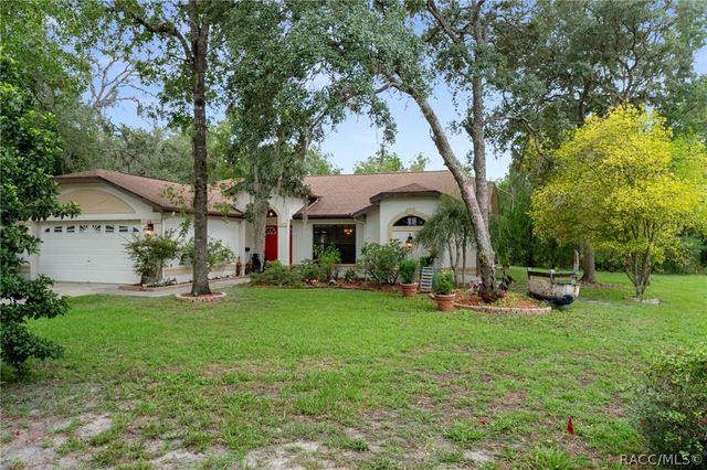 11 Tupelo Court, Homosassa, FL 34446