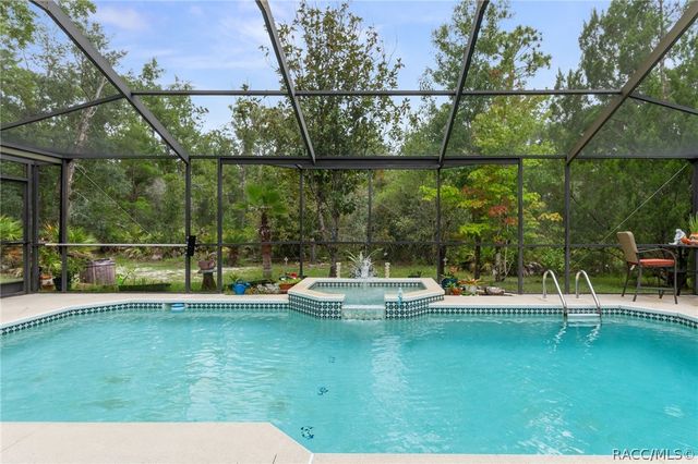 11 Tupelo Court, Homosassa, FL 34446