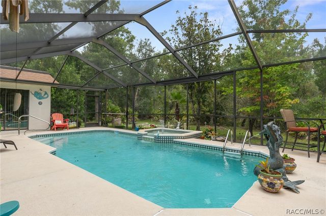 11 Tupelo Court, Homosassa, FL 34446