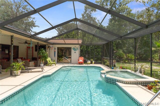 11 Tupelo Court, Homosassa, FL 34446