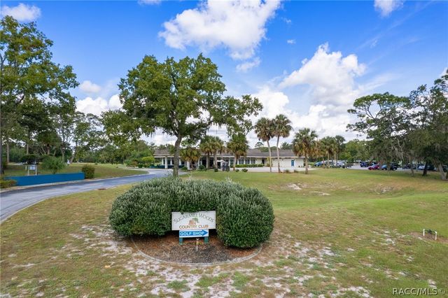 11 Tupelo Court, Homosassa, FL 34446