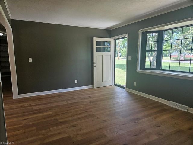 480 S NC Highway 150, Lexington, NC 27295