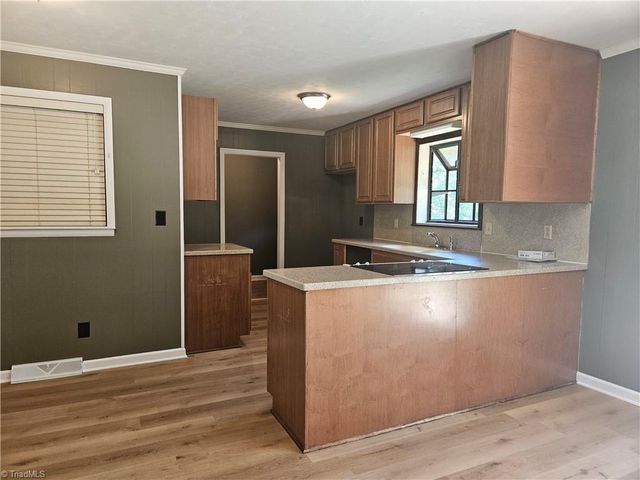 480 S NC Highway 150, Lexington, NC 27295