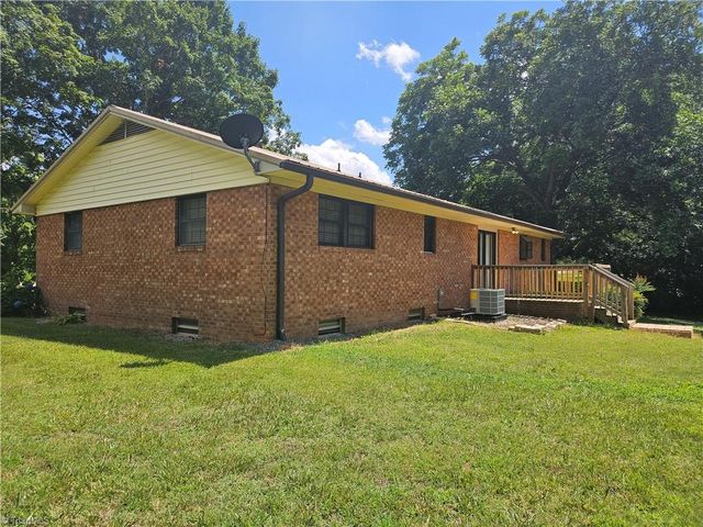 480 S NC Highway 150, Lexington, NC 27295