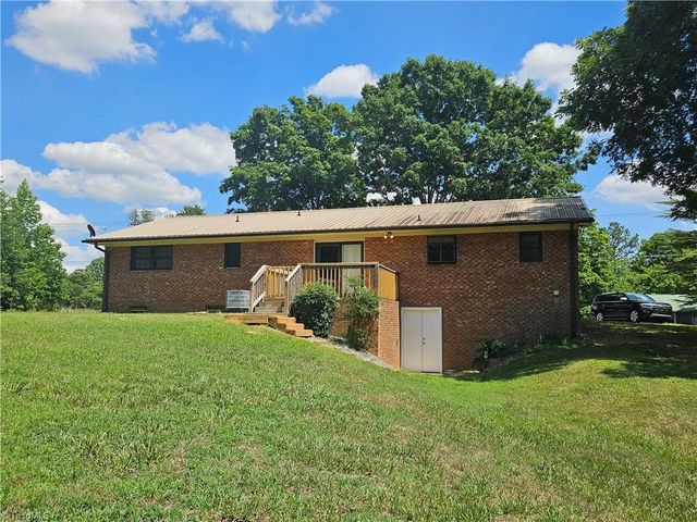 480 S NC Highway 150, Lexington, NC 27295