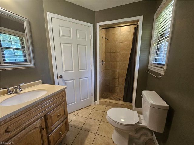 480 S NC Highway 150, Lexington, NC 27295