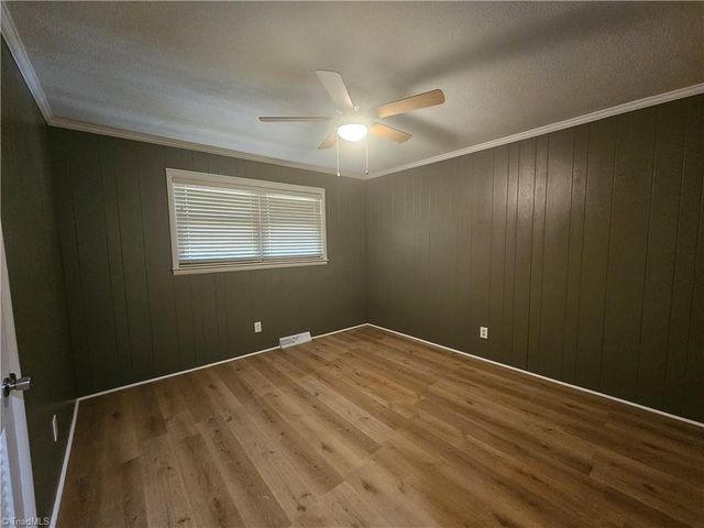 480 S NC Highway 150, Lexington, NC 27295
