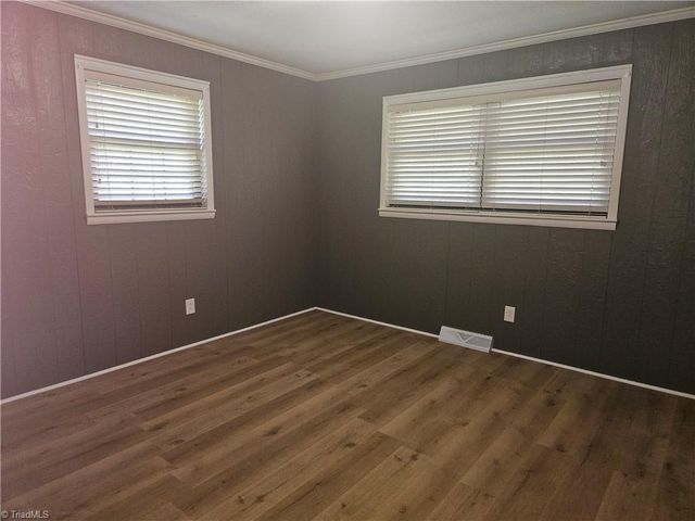480 S NC Highway 150, Lexington, NC 27295