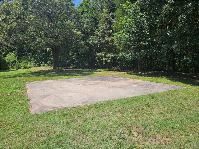 480 S NC Highway 150, Lexington, NC 27295
