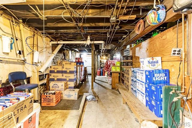 6023 Virginia Avenue, St Louis, MO 63111