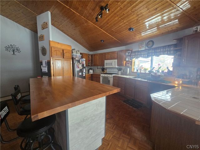 4317 Lay Road, Madison, NY 13402