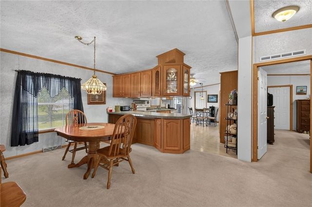 32 Red Tail Trail, Tiverton, RI 02878