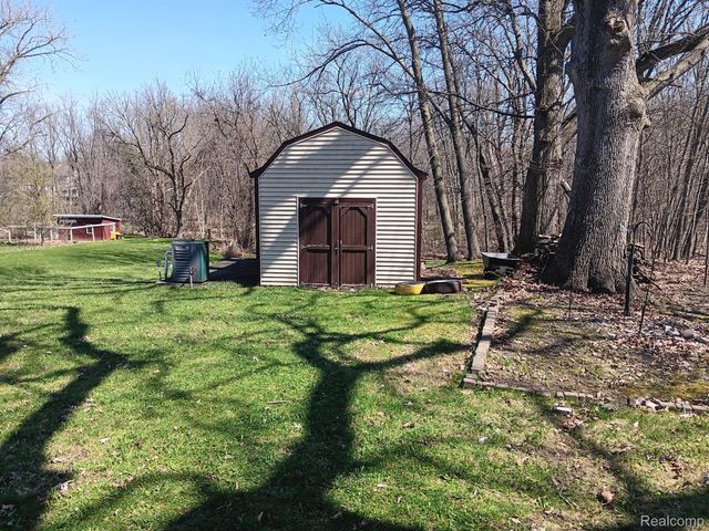 15133 Eddy Lake Road, Holly Township, MI 48430