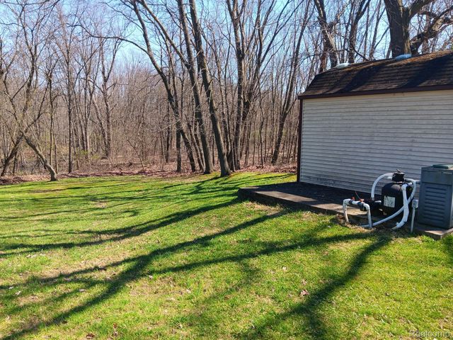 15133 Eddy Lake Road, Holly Township, MI 48430