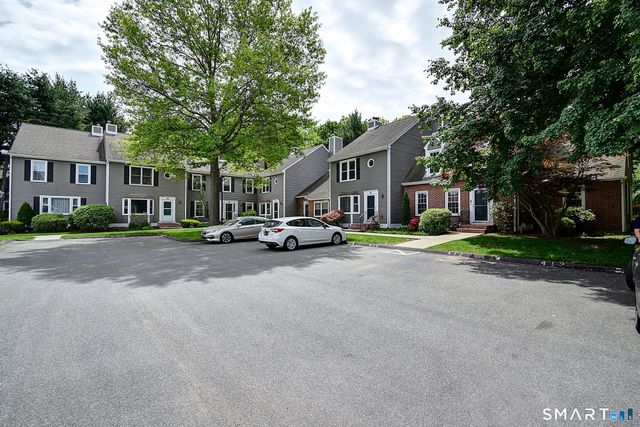 416 Georgetown Drive 416, Glastonbury, CT 06033