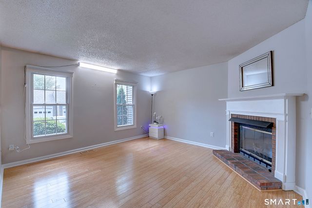 416 Georgetown Drive 416, Glastonbury, CT 06033