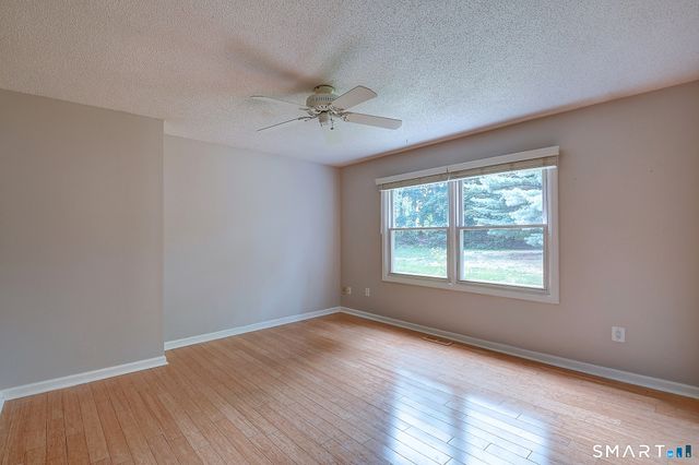 416 Georgetown Drive 416, Glastonbury, CT 06033