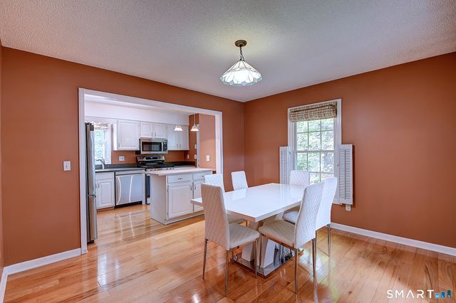 416 Georgetown Drive 416, Glastonbury, CT 06033