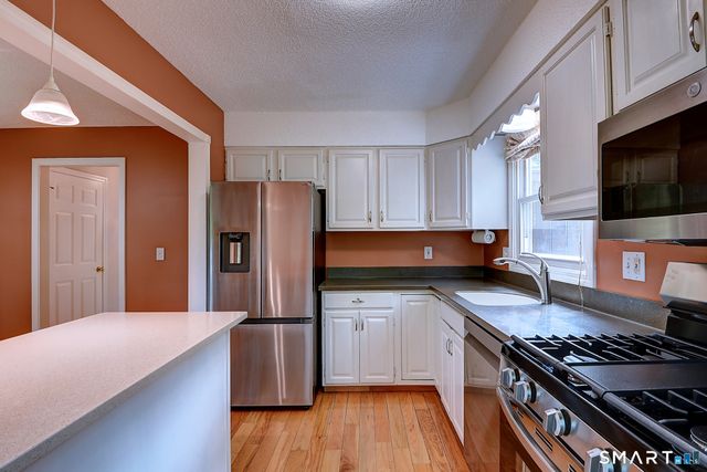 416 Georgetown Drive 416, Glastonbury, CT 06033