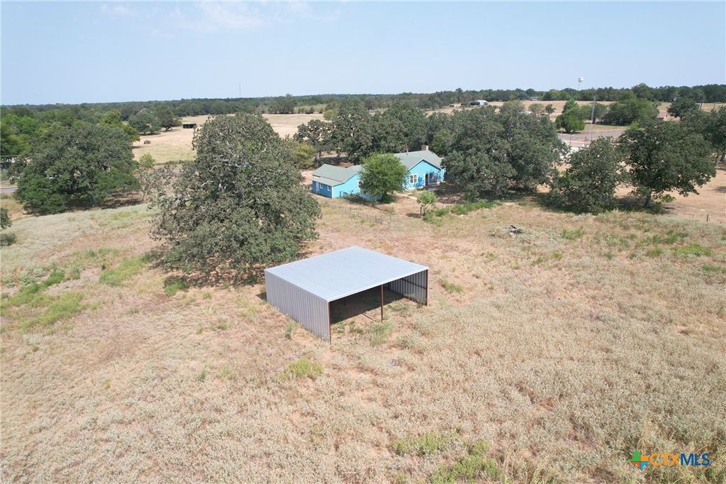 Image 19 of property listing at 421 FM 1600, Cameron, TX 76520