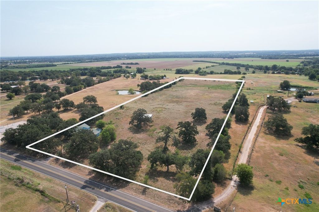 Image 2 of property listing at 421 FM 1600, Cameron, TX 76520