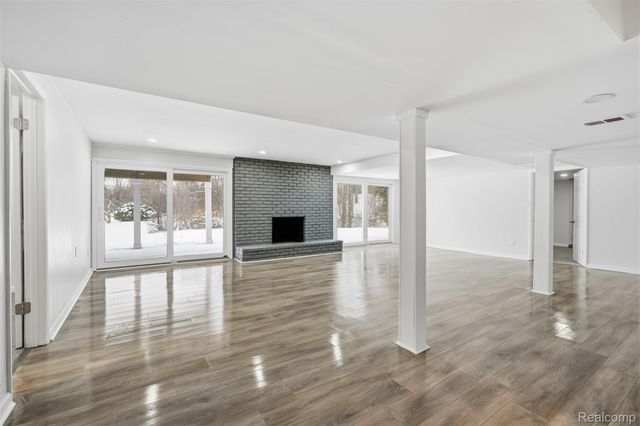 20771 Halsted Road, Northville, MI 48167