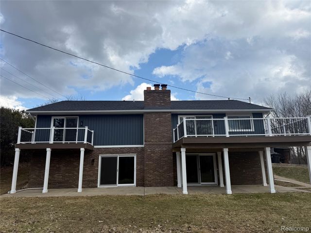 20771 Halsted Road, Northville, MI 48167