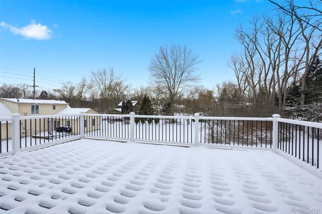 20771 Halsted Road, Northville, MI 48167