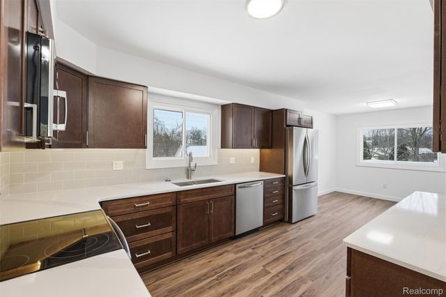 20771 Halsted Road, Northville, MI 48167