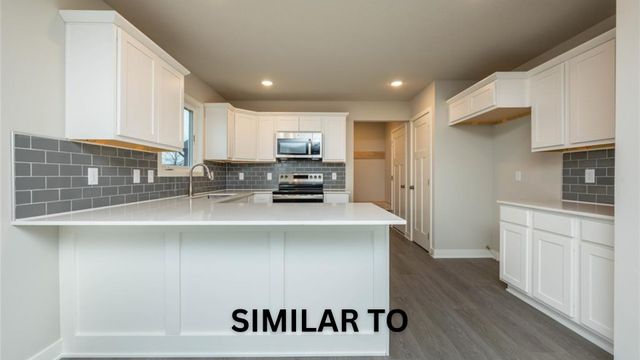 212 Canyon Drive, Norwalk, IA 50211
