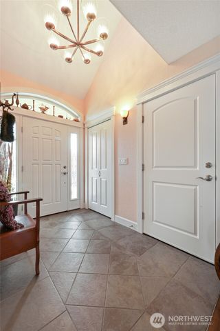 201 E Smith Cove Way, Shelton, WA 98584