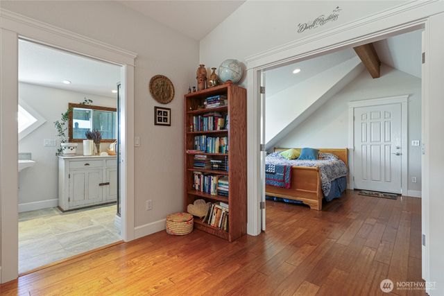 201 E Smith Cove Way, Shelton, WA 98584