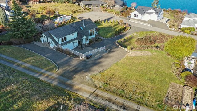 201 E Smith Cove Way, Shelton, WA 98584