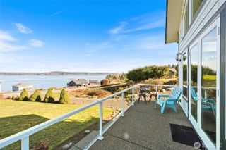 201 E Smith Cove Way, Shelton, WA 98584