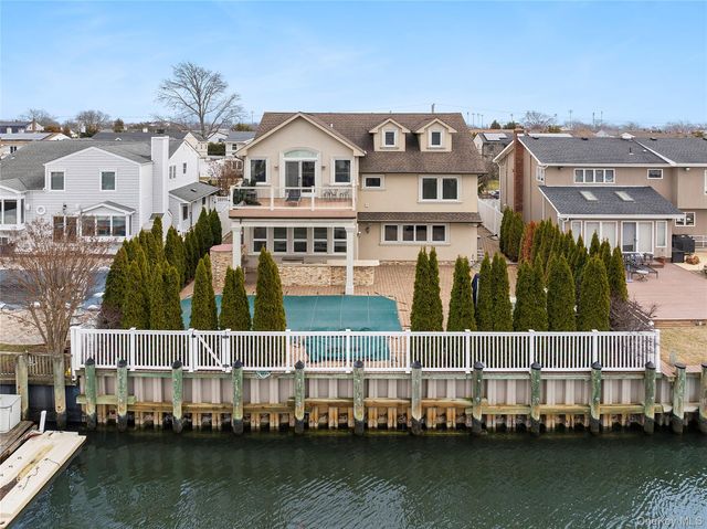 2904 Riverside Drive, Wantagh, NY 11793