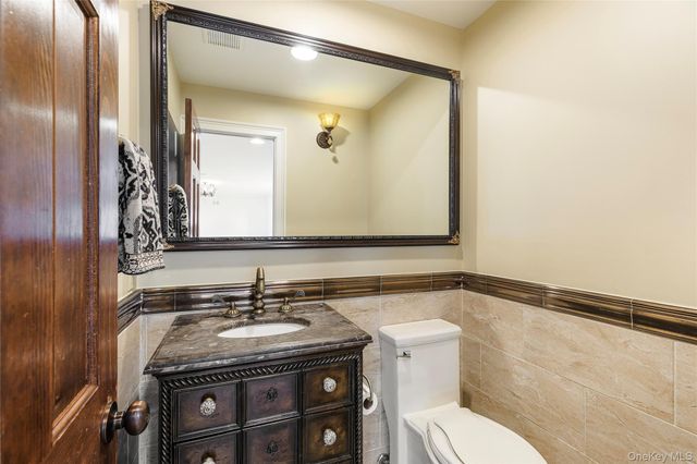 2904 Riverside Drive, Wantagh, NY 11793