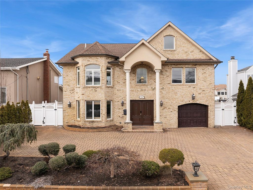 2904 Riverside Drive, Wantagh, NY 11793