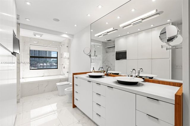 21145 Helmsman Dr N11, Aventura, FL 33180