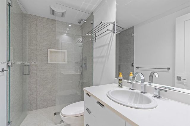 21145 Helmsman Dr N11, Aventura, FL 33180