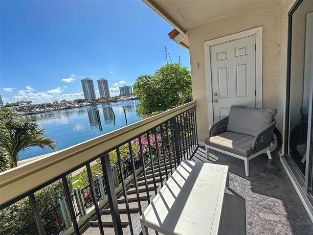 21145 Helmsman Dr N11, Aventura, FL 33180