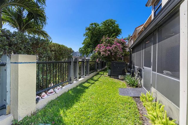 21145 Helmsman Dr N11, Aventura, FL 33180