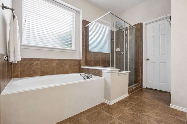 9004 Regal Oaks Drive, Mckinney, TX 75072