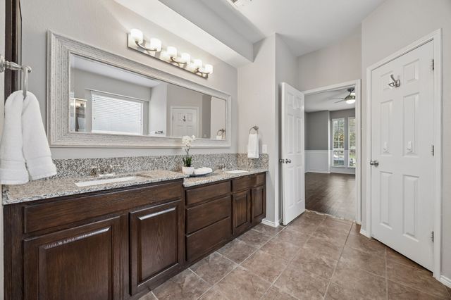 9004 Regal Oaks Drive, Mckinney, TX 75072