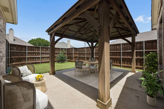 9004 Regal Oaks Drive, Mckinney, TX 75072