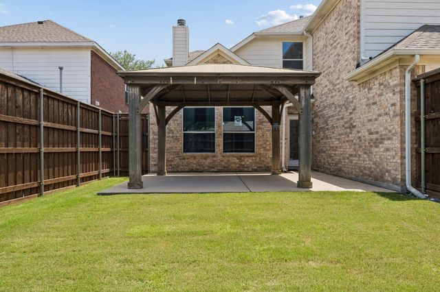 9004 Regal Oaks Drive, Mckinney, TX 75072