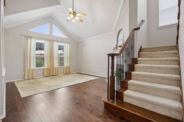 9004 Regal Oaks Drive, Mckinney, TX 75072