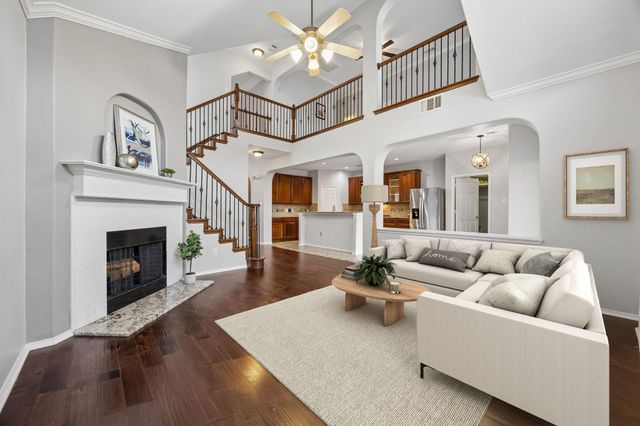 9004 Regal Oaks Drive, Mckinney, TX 75072