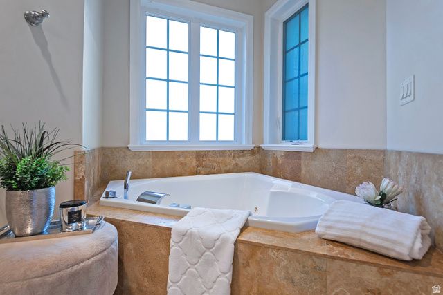 302 SUMMERMEADOW CIR, Bountiful, UT 84010