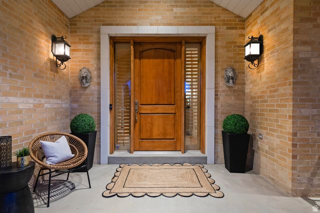 302 SUMMERMEADOW CIR, Bountiful, UT 84010